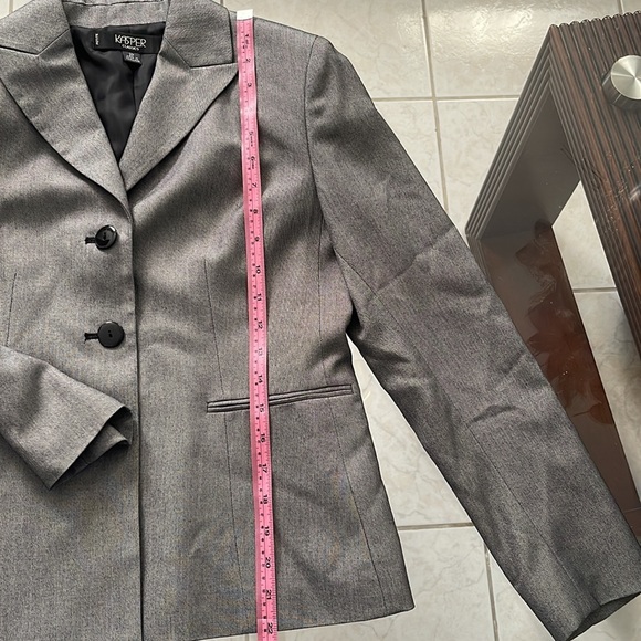 Kasper Women's Three Button Jacket, Small - Picture 6 of 6